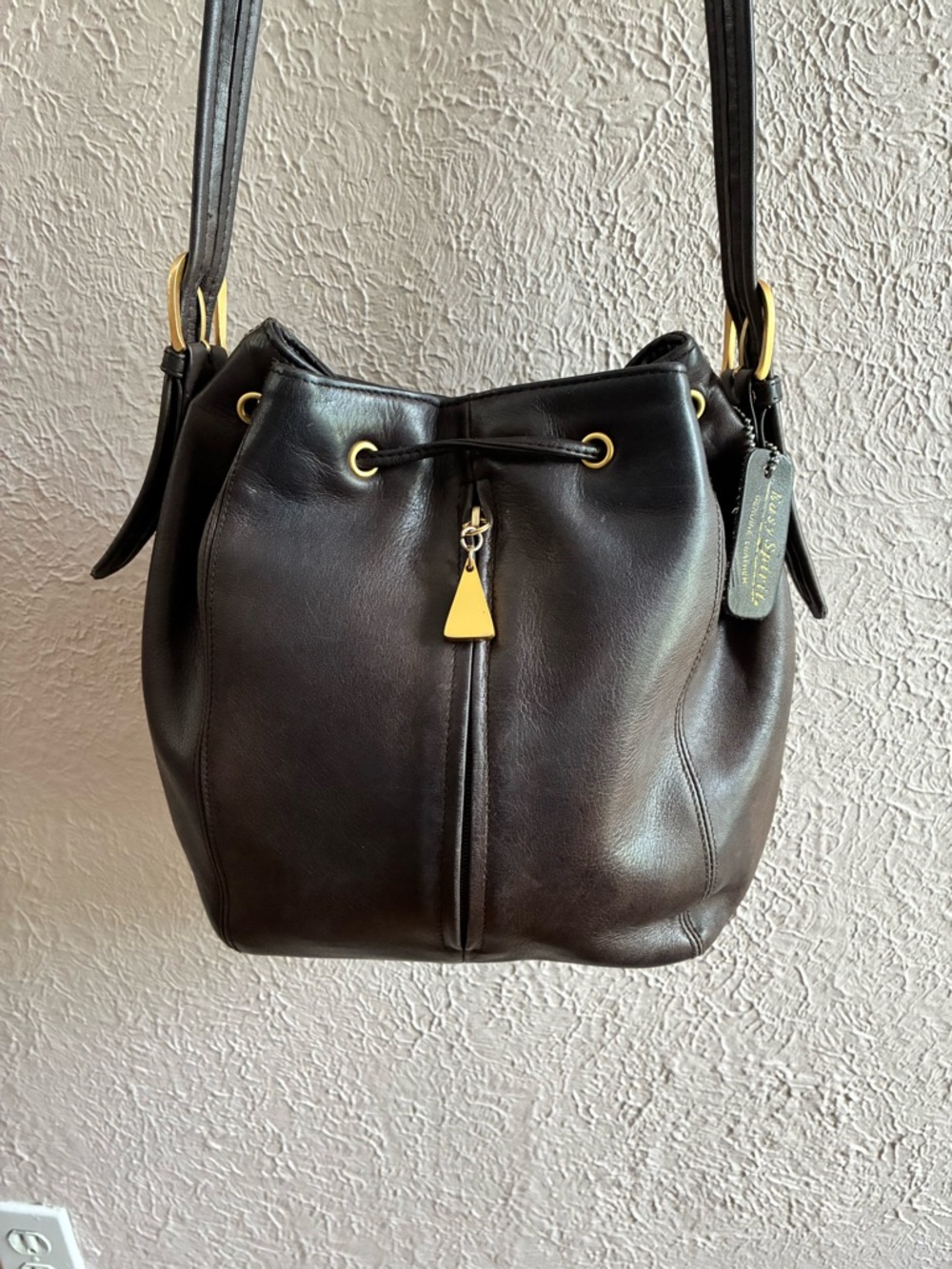 Classic Vintage Leather Drawstring Shoulder Bucket Bag - Brown
